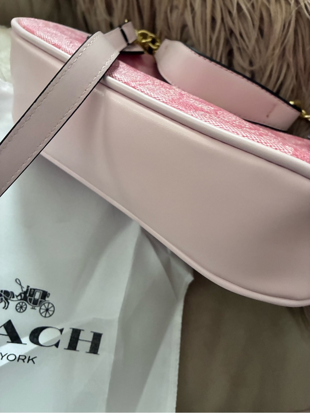 COACH Pink Signature crossbody Bag - Picture 7 of 10